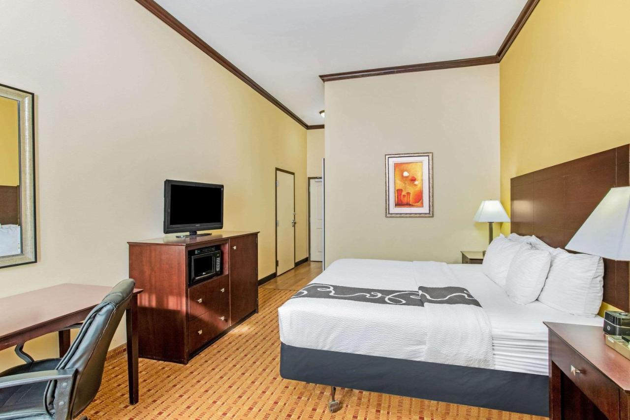 La Quinta By Wyndham Ennis Otel Dış mekan fotoğraf